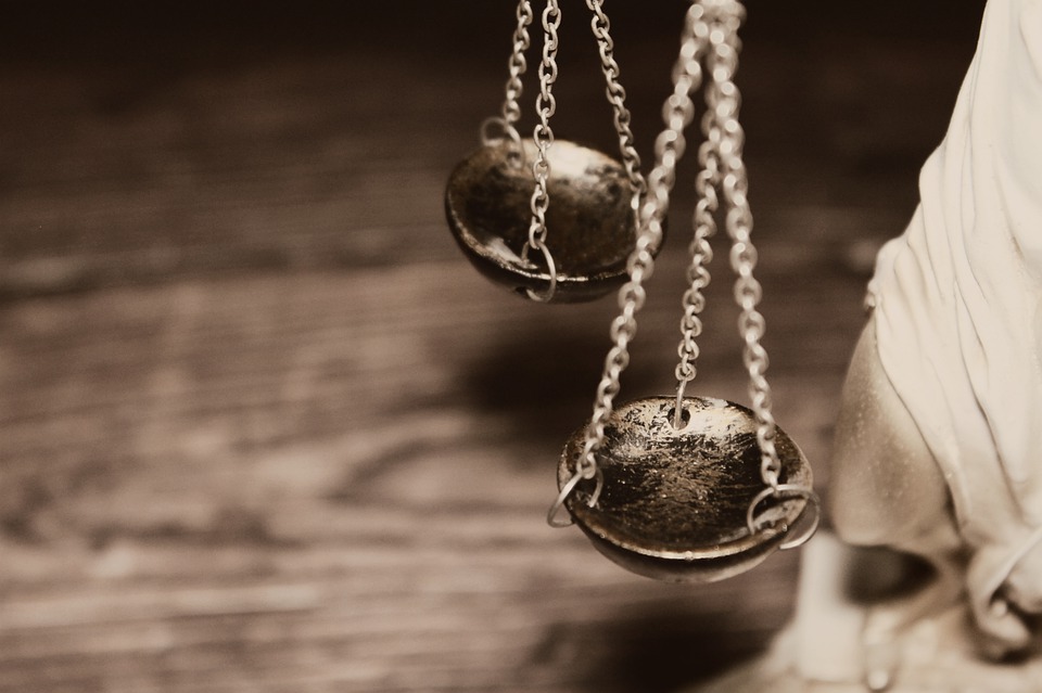 Comment s'applique la réglementation liée au droit du travail ?